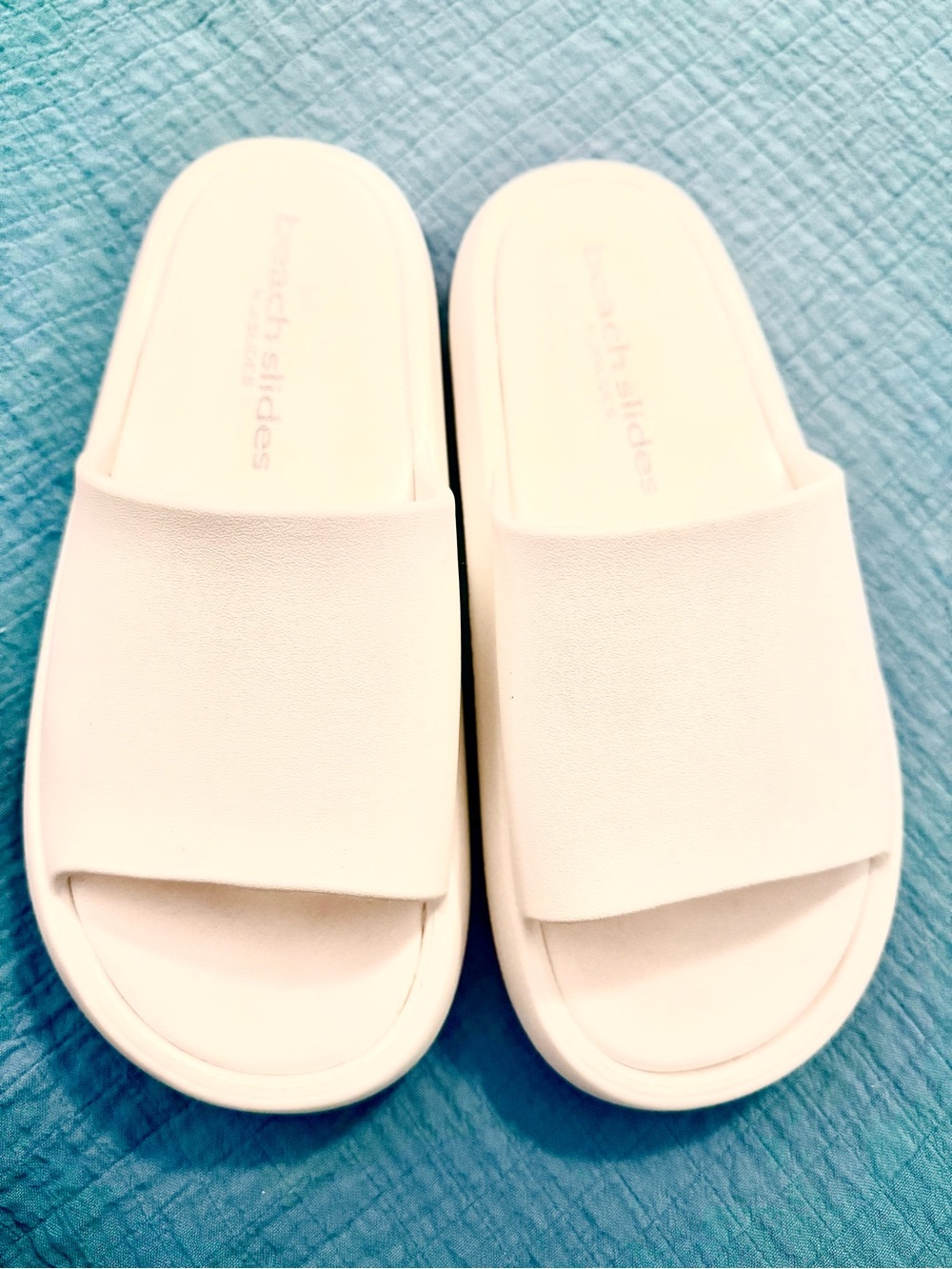 J/SLIDES beach slides NYC white